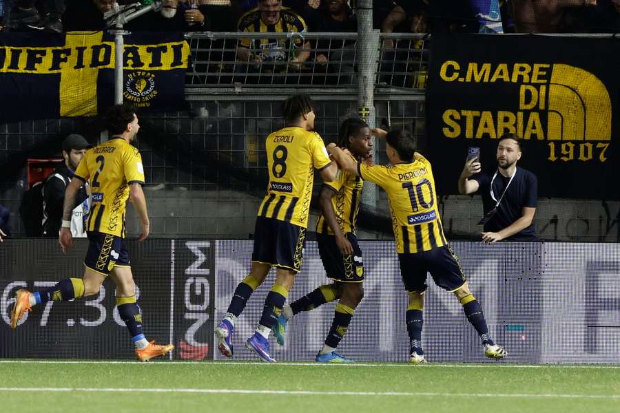 Il 2-0 di Okoro Il 2-0 di Okoro