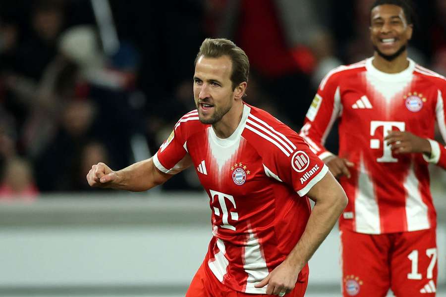 Harry Kane fez um hat-trick em Stuttgart 0x5 Bayern de Munique Harry Kane fez um hat-trick em Stuttgart 0x5 Bayern de Munique