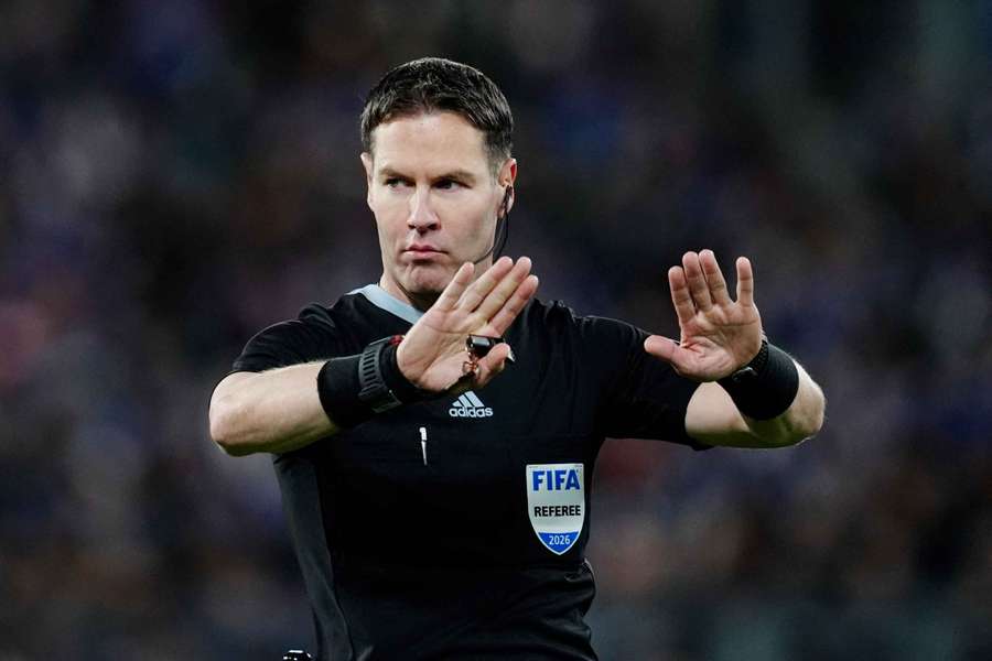 Danny Makkelie vai apitar partida entre o Nottingham Forest e o FC Porto Danny Makkelie vai apitar partida entre o Nottingham Forest e o FC Porto