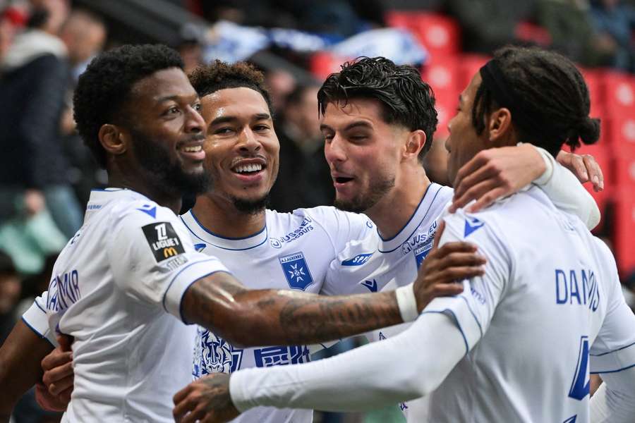 Danny Namaso, Lassine Sinayoko, Oussama El Azzouzi Danny Namaso, Lassine Sinayoko, Oussama El Azzouzi