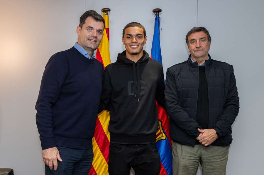 Mendes ya es jugador del Barça