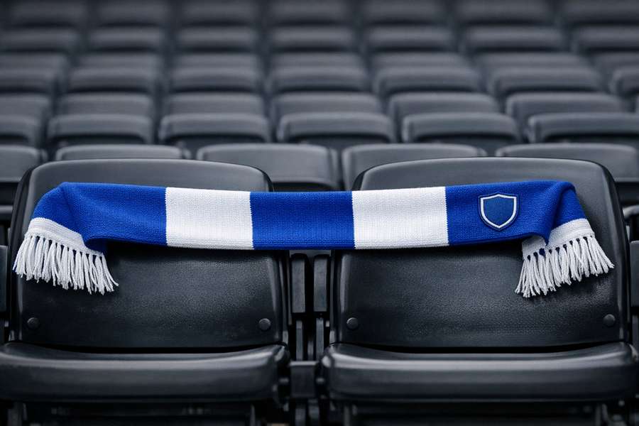 O cachecol de futebol é acessório sempre presente nos estádios