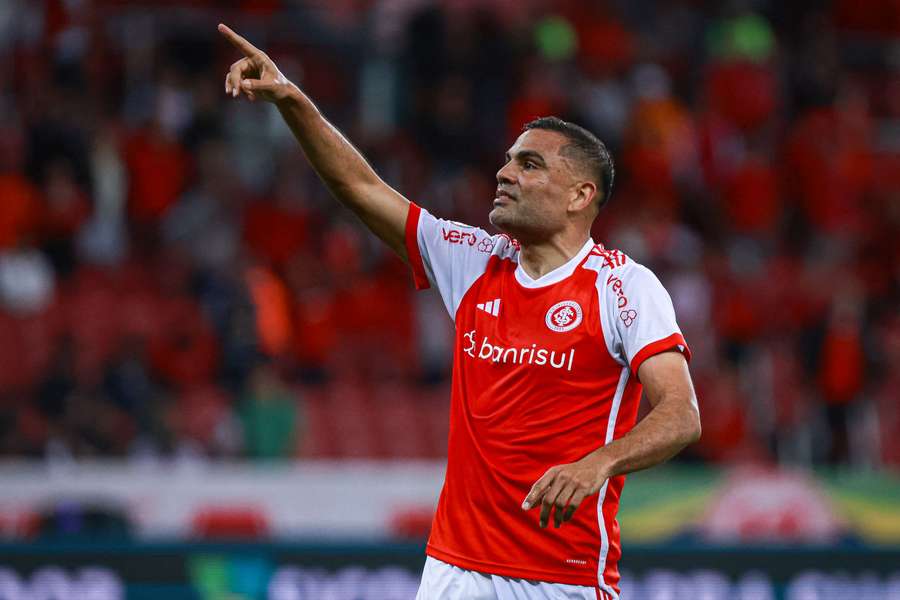 Experiente Gabriel Mercado terá mais um ano de Internacional 