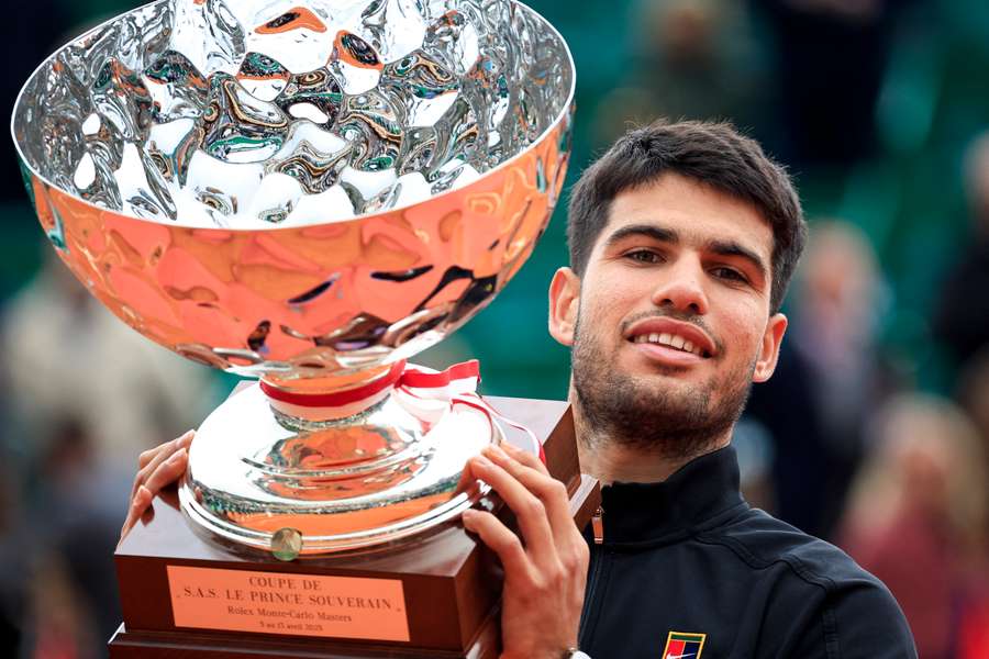 Alcaraz conquistou Monte Carlo e retomou 2º lugar no ranking da ATP