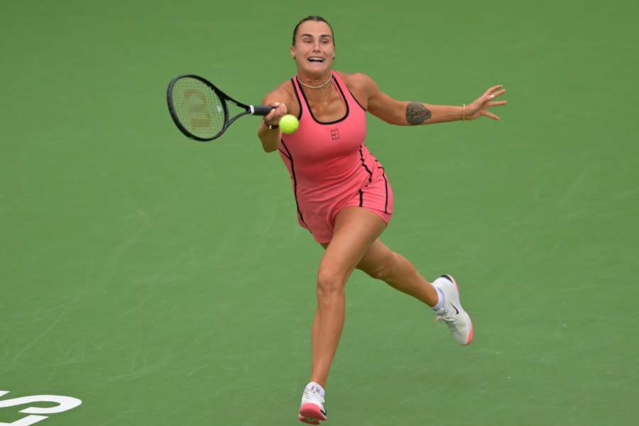 Tenis Flash: Sabalenka z Rybakiną ponownie w finale. Dzisiaj poznamy męskich finalistów