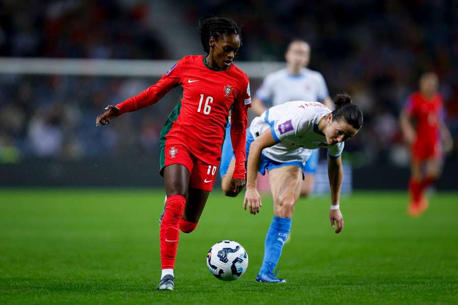 Diana Silva em ação pela Seleção
