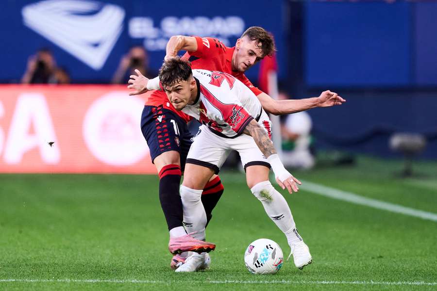 Andrei Rațiu în timpul meciului cu Osasuna