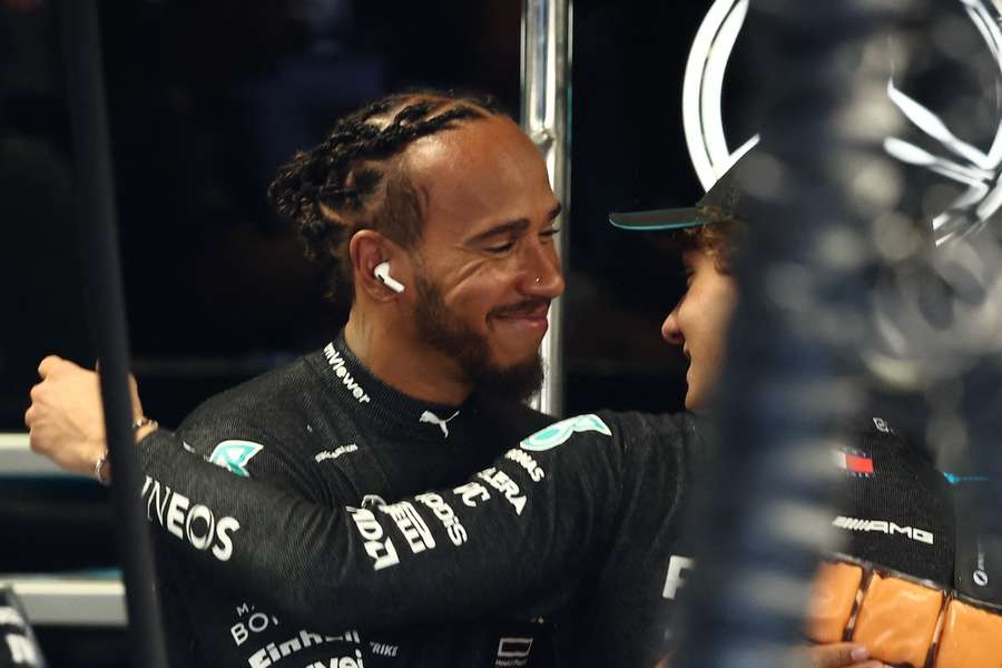 Lewis Hamilton mit seinem designierten Nachfolger Andrea Kimi Antonelli.