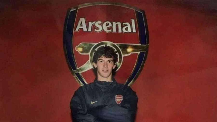 Luiz Gustavo, com 14 anos, na altura em que teve a experiência no Arsenal