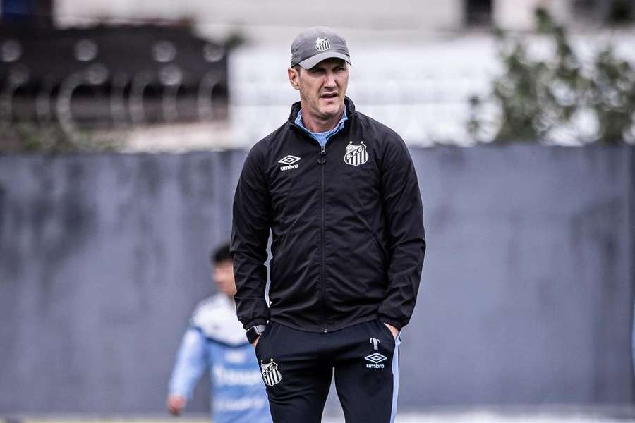 Paulo Turra passou pelo Santos