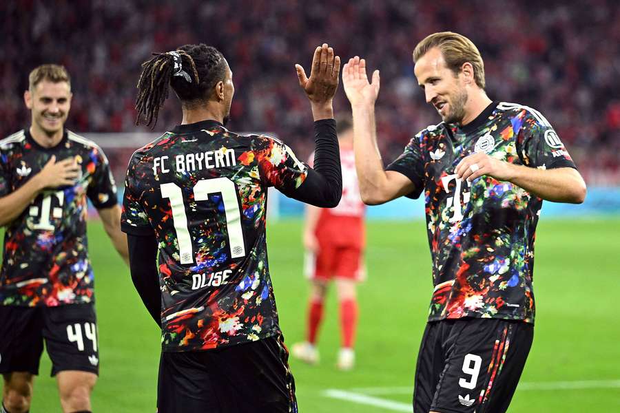 Michael Olise i Harry Kane zdobyli razem pięć bramek w zwycięstwie Bayernu nad Unionem. Michael Olise i Harry Kane zdobyli razem pięć bramek w zwycięstwie Bayernu nad Unionem.