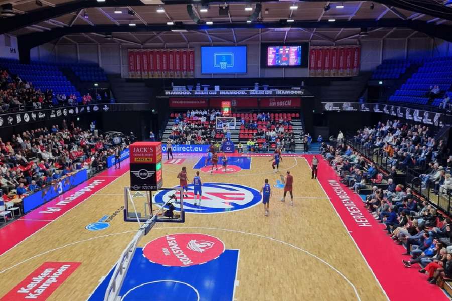 FIBA Europe Cup: Den Bosch verliest mede door complete meltdown in slotfase van Gaziantep