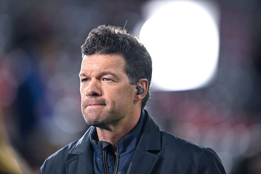 Michael Ballack sieht den FC Bayern in der Favoritenrolle.