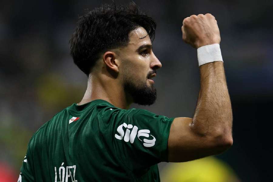 Flaco López fez quatro golos nos últimos cinco jogos do Palmeiras Flaco López fez quatro golos nos últimos cinco jogos do Palmeiras