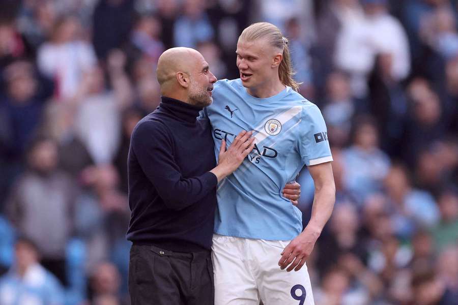 Pep Guardiola și Erling Haaland Pep Guardiola și Erling Haaland