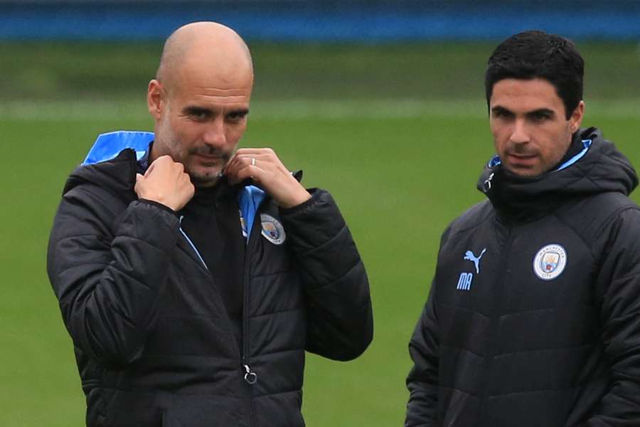 Guardiola e Arteta quando trabalhavam juntos no City Guardiola e Arteta quando trabalhavam juntos no City