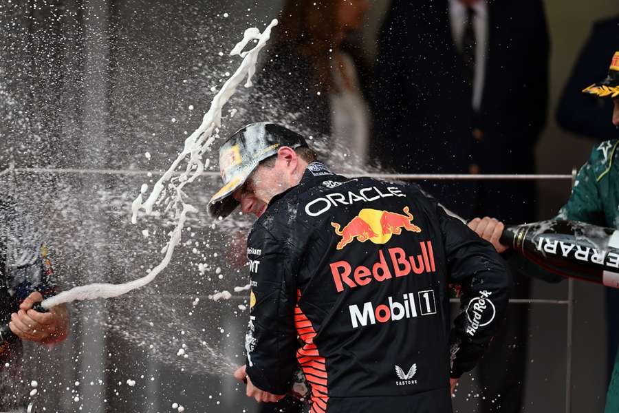 Verstappen neemt bij Red Bull record over van Vettel