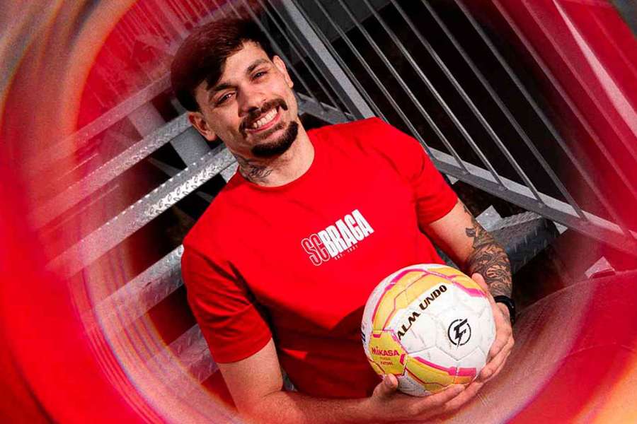 Léo Souza oficializado pelo SC Braga