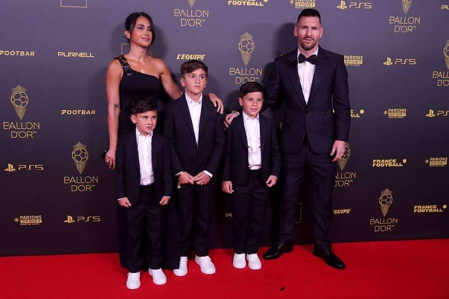 Messi s rodinou na slávnostnom odovzdávaní cien.