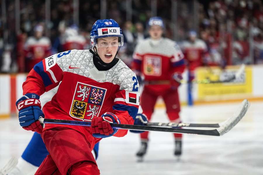 Tomáš Galvas po návratu do extraligy z MS juniorů skóroval proti Motoru České Budějovice.