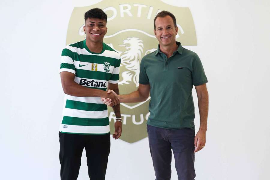 Alisson Santos com Frederico Varandas