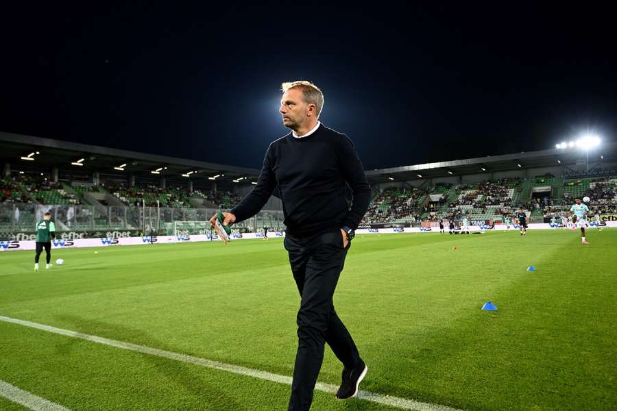 Voor Ajax-trainer Steijn is tien aankopen niet genoeg