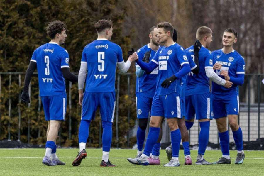 SK Kladno se i s posilou z Bayernu chce na jaře poprat o postup do druhé ligy. SK Kladno se i s posilou z Bayernu chce na jaře poprat o postup do druhé ligy.