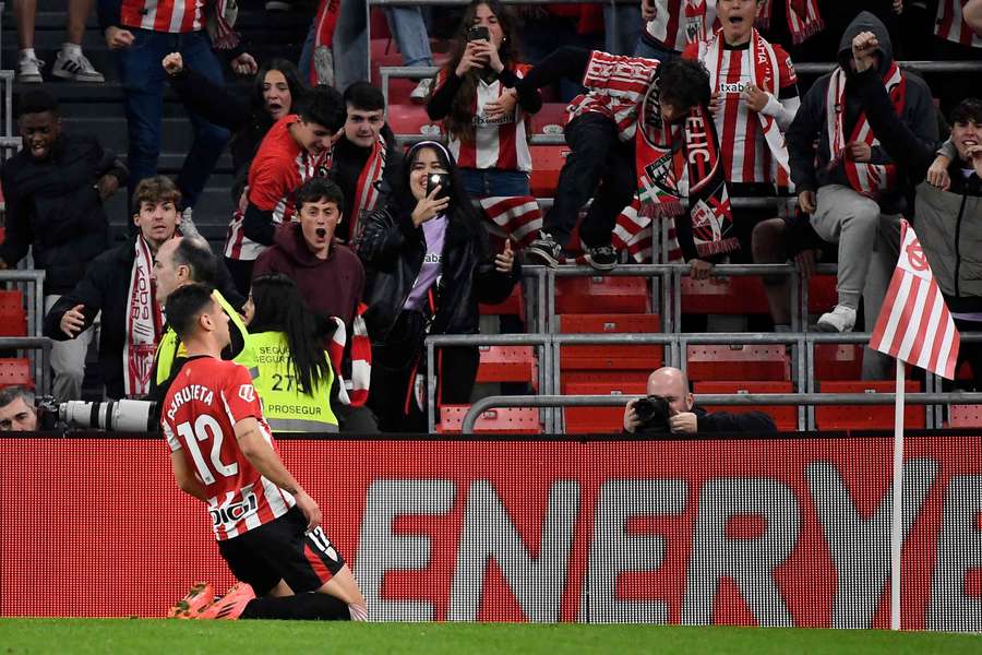Guruzeta celebra el gol frente al Real Madrid.
