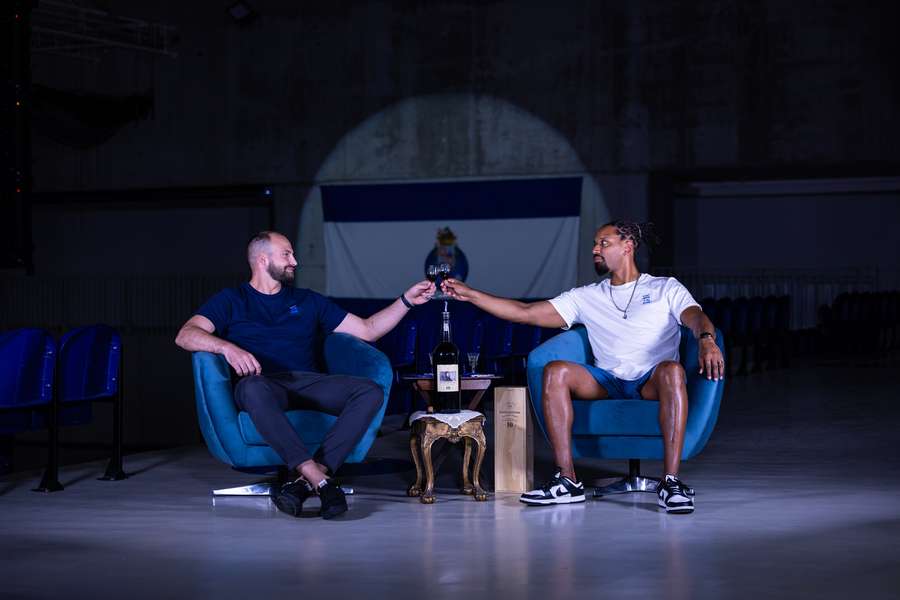Andebol: Gilberto Duarte e Daymaro Salina renovam com o FC Porto até 2027 Andebol: Gilberto Duarte e Daymaro Salina renovam com o FC Porto até 2027