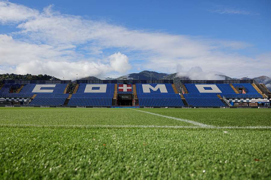 Certaines tribunes du stade de Côme.