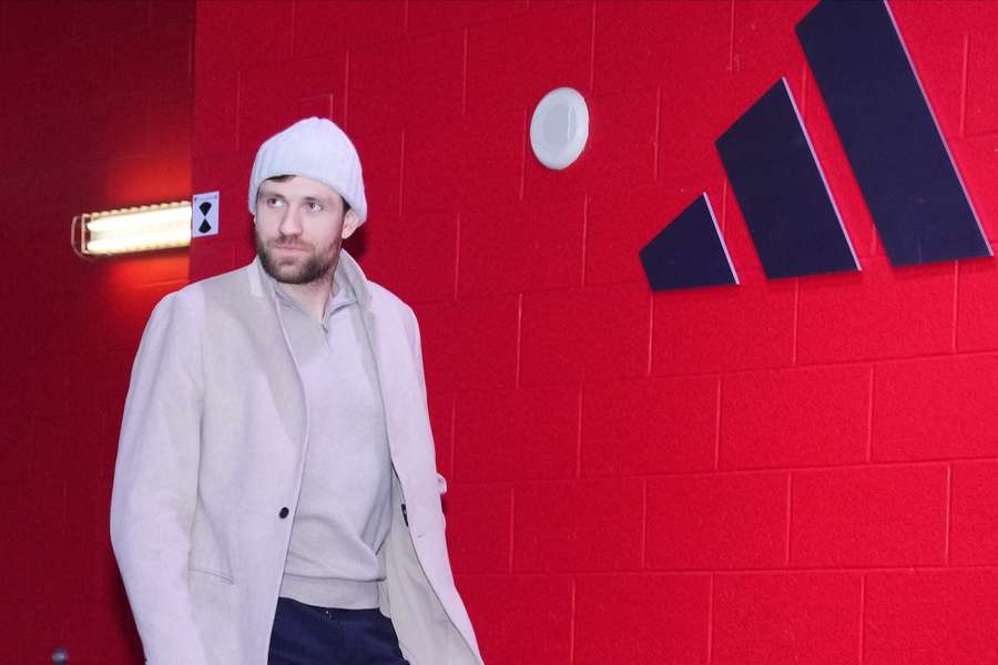 Leon Draisaitl ist rechtzeitig vor der Olympia-Eröffnungsfeier in Italien angekommen.