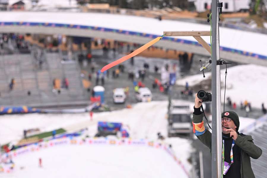 Vítr přesunul závod na pátek.