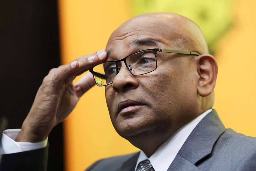 AFC-Boss Windsor John hat sich zu der offenen WM-Teilnahme Irans geäußert. AFC-Boss Windsor John hat sich zu der offenen WM-Teilnahme Irans geäußert.