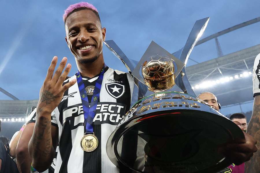 Tchê Tchê ganhou Brasileirão e Libertadores pelo Botafogo