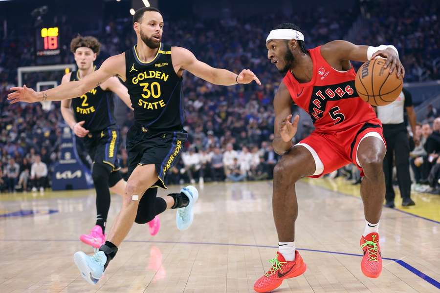 Curry la nuit dernière.
