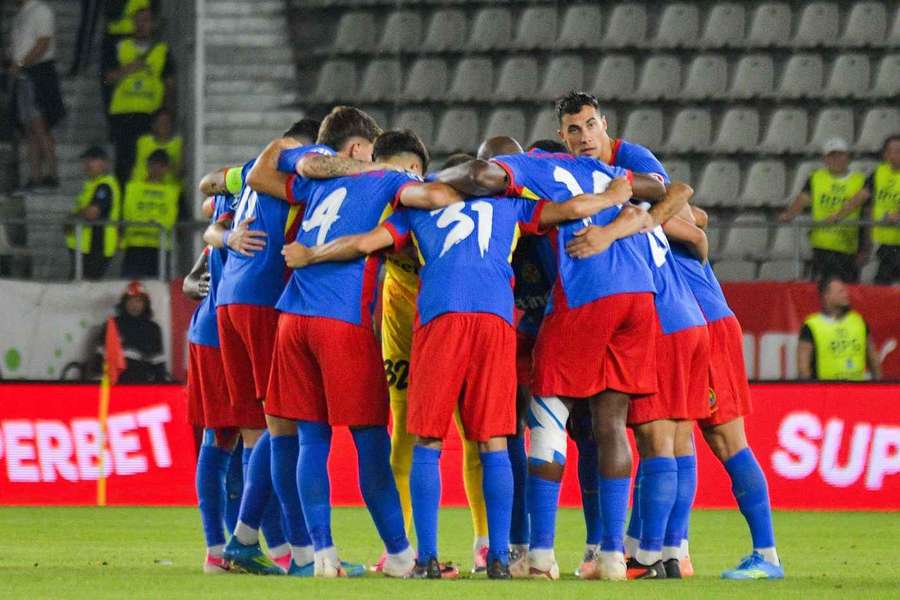 Jucătorii FCSB vor fi pregătiți de Laurențiu Reghecampf Jucătorii FCSB vor fi pregătiți de Laurențiu Reghecampf