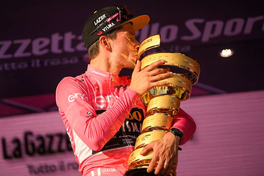 Primoz Roglic, campeão do Giro d'Italia, não disputará o Tour de France