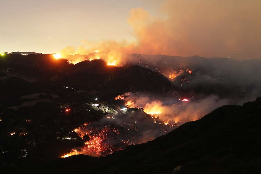 Schwere Waldbrände halten Kalifornien in Atem