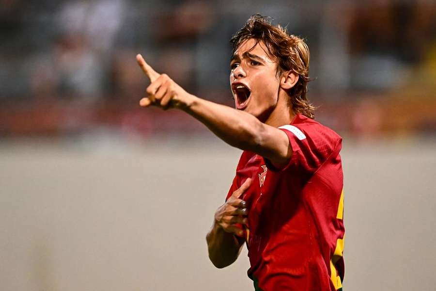 Rodrigo Mora esteve na Seleção AA e vai para o Mundial de Clubes com o FC Porto