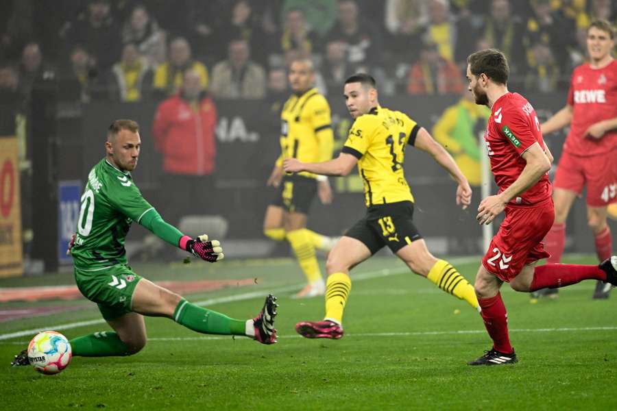 Dortmund s-a impus cu 6-1