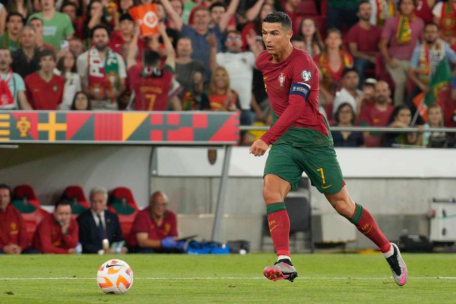 Slovenských fanúšikov poteší aj najväčšia hviezda svetového futbalu Cristiano Ronaldo.