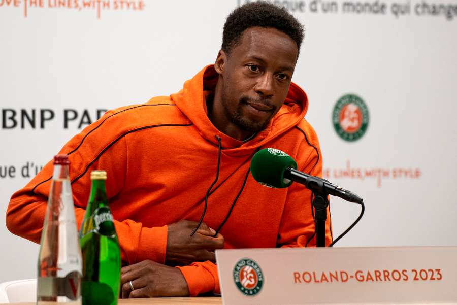 Lægen forbød Holger Runes franske modstander Gael Monfils at spille