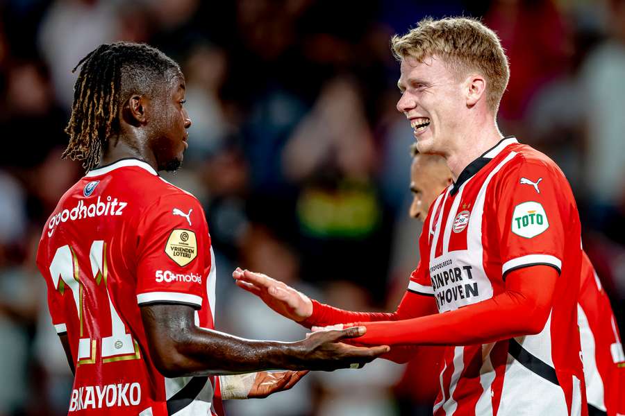 PSV vraagt de hoofdprijs voor Jerdy Schouten (R)