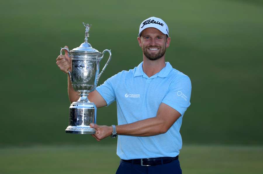 Clark vence batalha com McIlroy e conquista o US Open de golfe