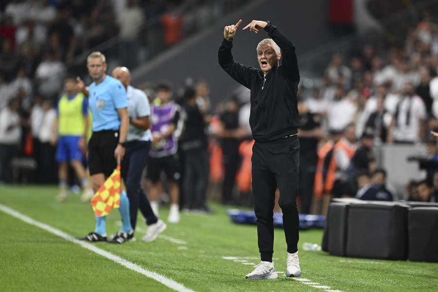 Kouč Solskjaer nevydržel v Istanbulu ani osm měsíců.