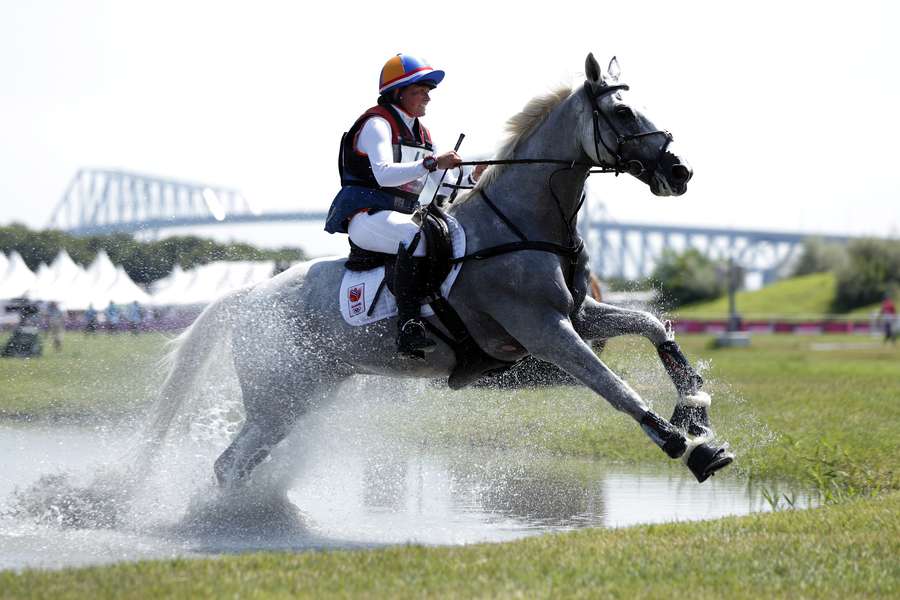 Janneke Boonzaaijer op de rug van Champ De Tailleur tijdens de Olympische Spelen in tokio in 2021