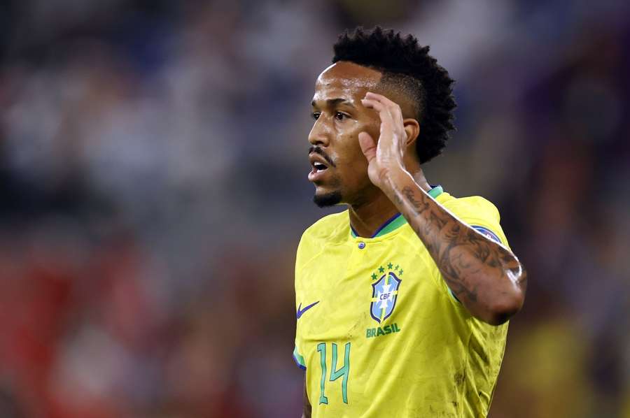 Le Brésil fait tourner en Coupe du monde, Militao reste