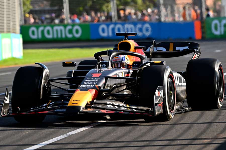 Formel 1: Verstappen siegt erstmals in Melbourne - Chaos-Rennen endet hinter dem Safety-Car