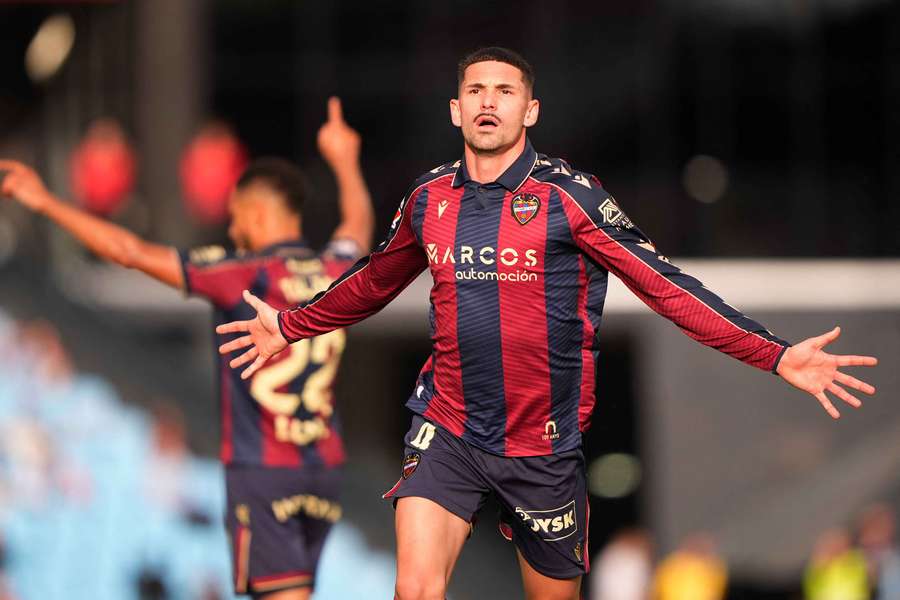 Adrian de la Fuente of Levante celebrates scoring his team's second goal against Celta de Vigo
