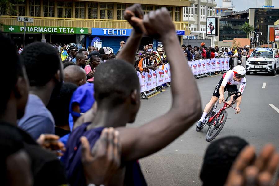 Dos espectadores fueron atropellados mortalmente mientras veían la carrera